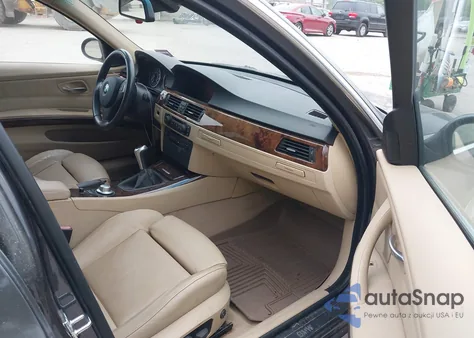 2006 BMW 330 Xi z USA, uszkodzony, nr VIN WBAVD33596AZ86475